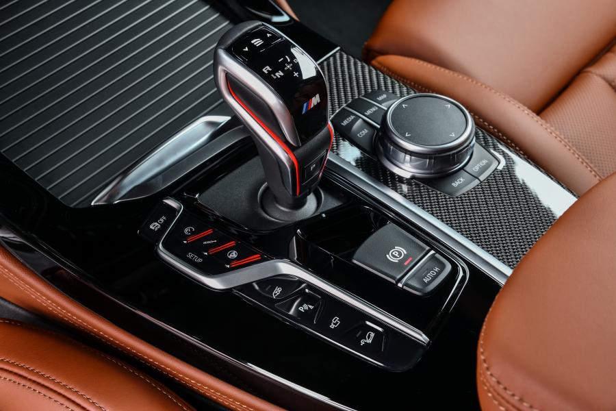 Детали интерьера BMW X4 M Competition (F98) 2019 года  (NA) (фото 163 из 175)